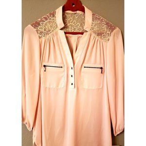 Hollywould Blouse peach  lace trim long sleeve NWT